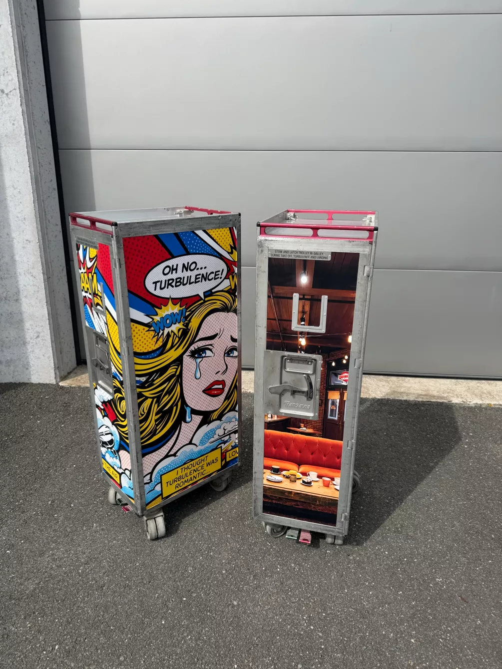 Vliegtuig-trolleys wrappen - Projecten - wrappen-vliegtuig-trolleys-1