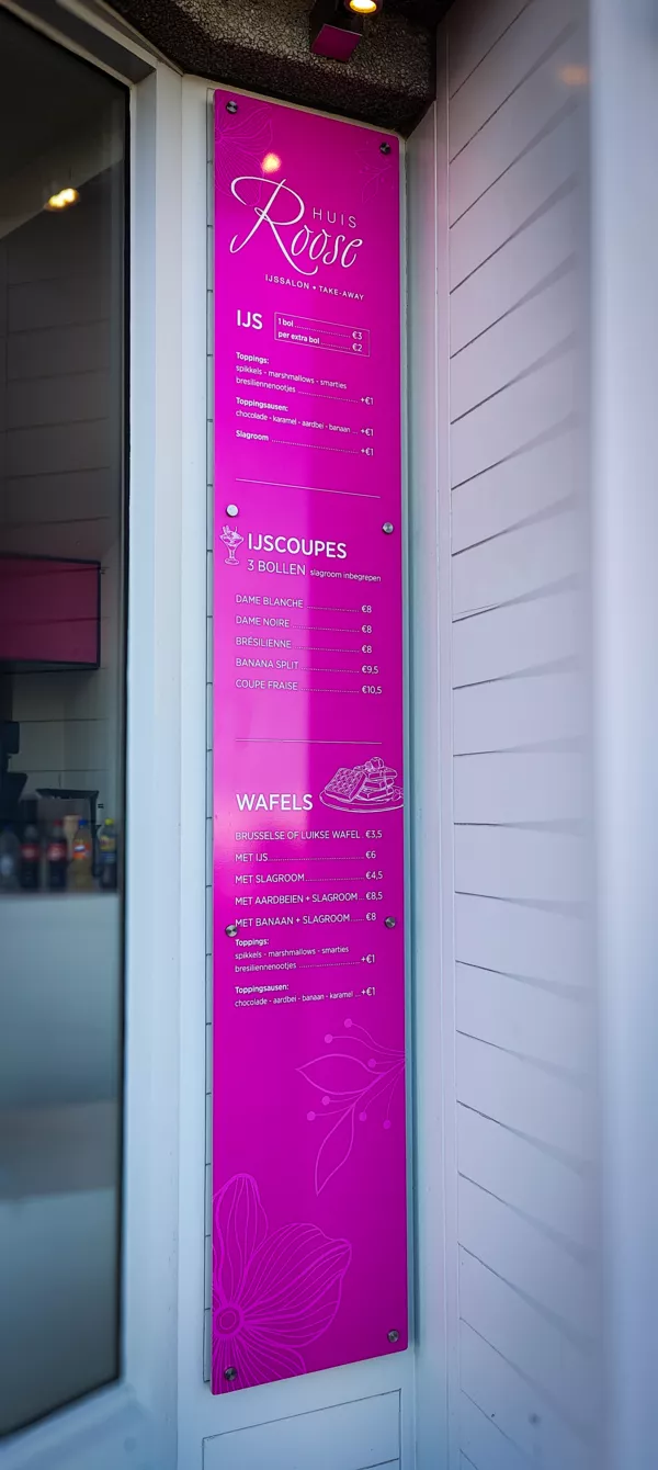 Gevelreclame Huis Roose - Projecten - gevelreclame-horeca-oostduinkerke-3
